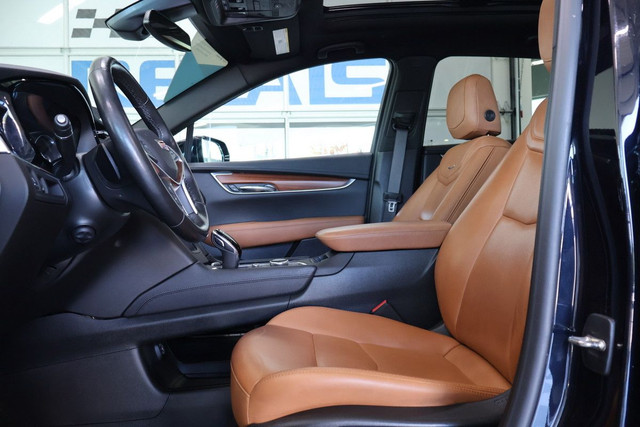 2021 Cadillac XT5 AWD Premium Luxury in Cars & Trucks in City of Montréal - Image 2