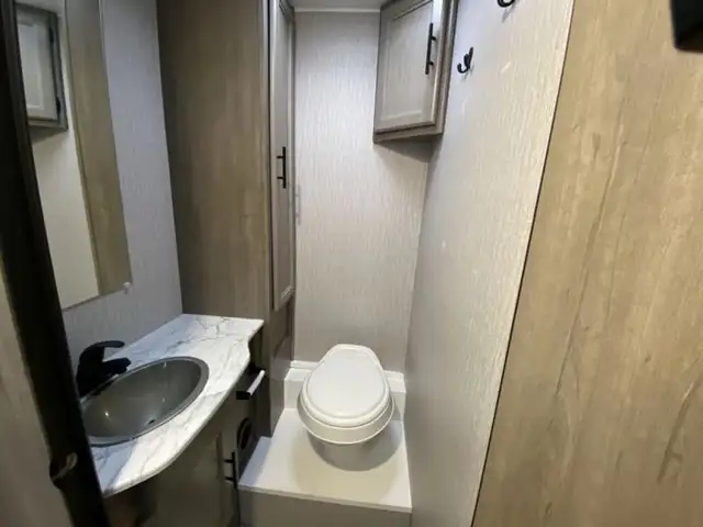 2023 Coachmen RV Freelander 27QB in RVs & Motorhomes in Kamloops - Image 36