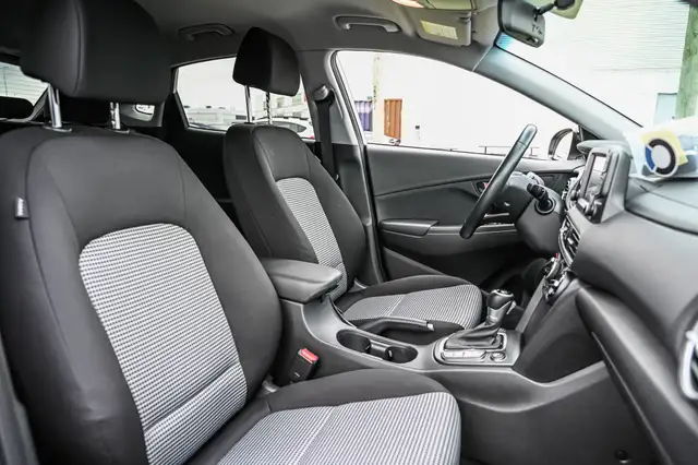 2021 Hyundai Kona Trend | Économique | Sièges chauff | Carplay B in Cars & Trucks in City of Montréal - Image 25