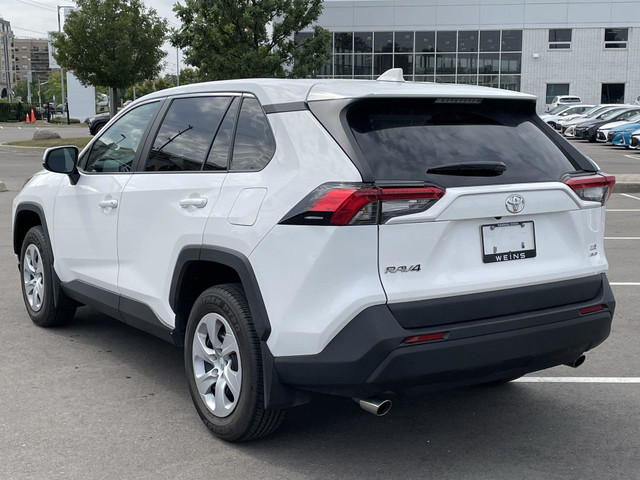 2024 Toyota RAV4 LE 1 OWNER,FULL SERVICE HISTORY,LOW KM in Cars & Trucks in City of Toronto - Image 3