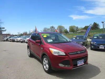 2014 Ford Escape SE, 1.6 L 4 Cylinder ENGINE. FWD….1.6 L…..No damage…..Back-up camera…..Heated seats...