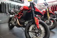 2023 Ducati Hypermotard 950 Ducat Red