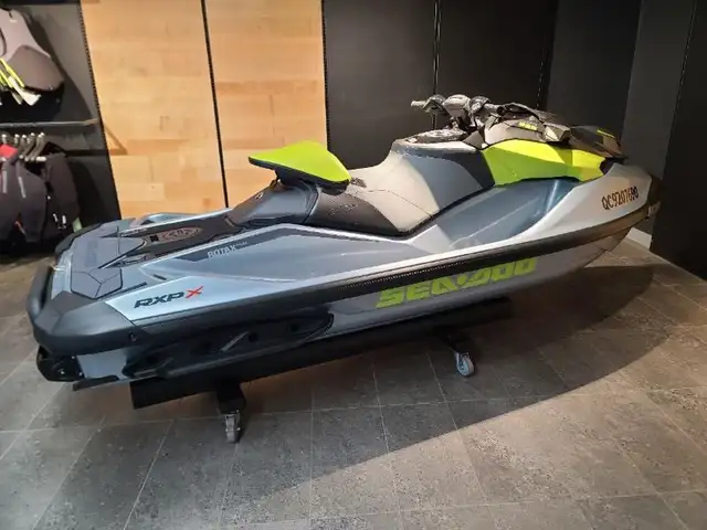 2024 SEA-DOO RXP-X 325 in Personal Watercraft in Lanaudière - Image 9