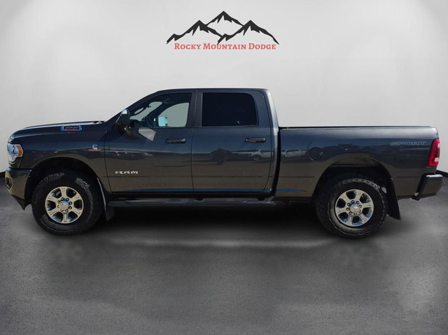 LOW MILEAGE 2020 RAM 3500 CREW CAB BIGHORN DIESEL in Cars & Trucks in Red Deer