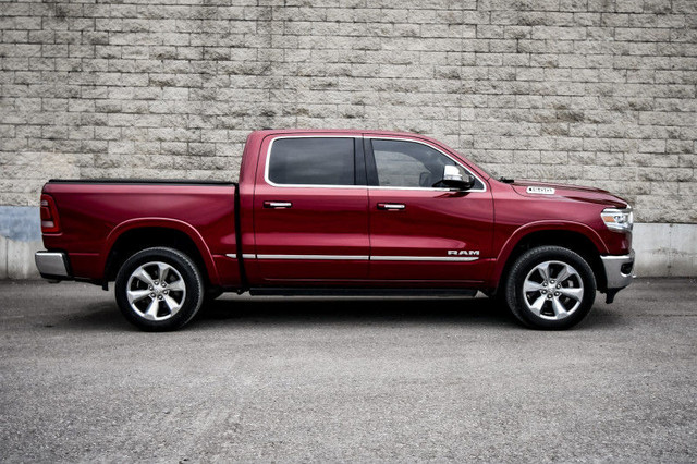 2022 Ram 1500 Limited • COOLED LEATHER • POWER RUNNING BOARDS in Cars & Trucks in Kingston - Image 2