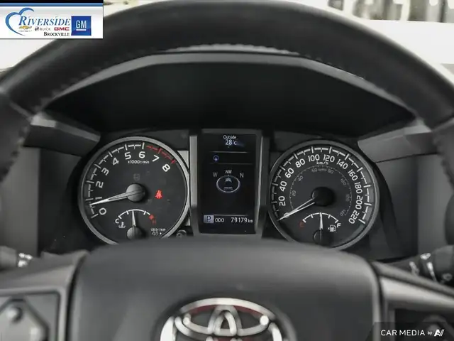 2020 Toyota Tacoma in Cars & Trucks in Brockville - Image 16