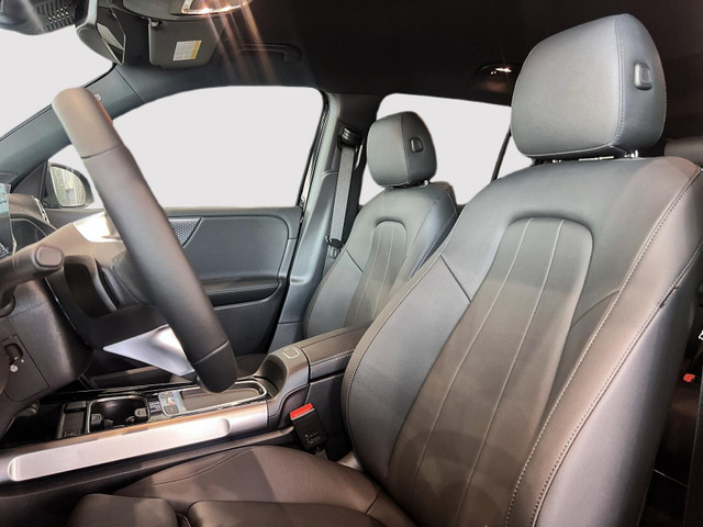 2024 Mercedes-Benz EQB250 SUV 3rd row seating! Warranty until 20 in Cars & Trucks in Calgary - Image 3