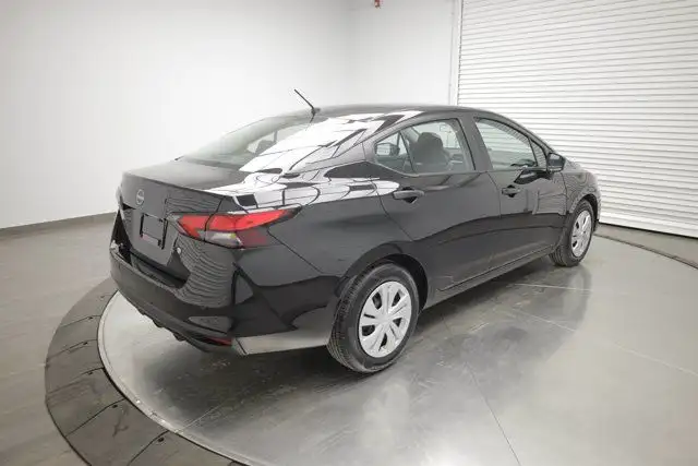 2024 Nissan Versa S62863210427394124