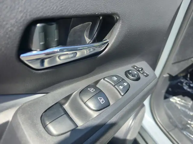 2021 Nissan Kicks | BLIND SPOT MONITORING | CERTIFIED |  in Cars & Trucks in City of Toronto - Image 17