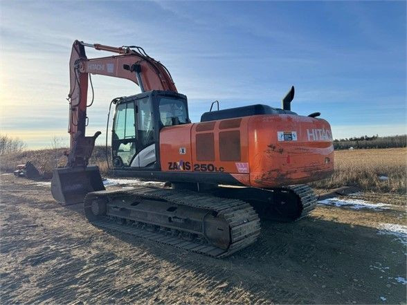 2019 Hitachi ZX250LC-5N Excavator with Hydraulic Thumb N/A in Heavy Equipment in Edmonton - Image 4