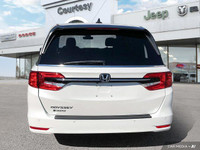 Recent Arrival! 3rd row seats: split-bench, Apple CarPlay/Android Auto, Emergency communication syst... (image 4)