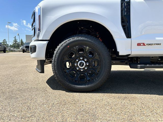 2025 Ford Super Duty F-350 SRW XLT | 613A | 4X4 | CrewCab 160 in Cars & Trucks in Edmonton - Image 3