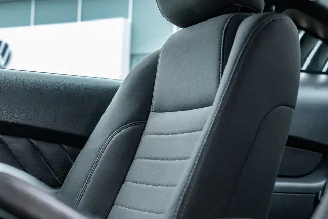 2012 Ford Mustang 2dr Cpe V6 | HEATED SEATS in Cars & Trucks in Edmonton - Image 19