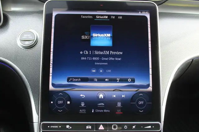2023 Mercedes  C300 4MATIC/PANORAMIC/NAVI/CAM 360/CLEAN CARFAX in Cars & Trucks in Laval / North Shore - Image 25