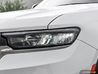 ?? 2023 Jeep Grand Cherokee Laredo 4x4 | Bright WhiteExterior Color: Bright WhiteInterior Color: Glo... (image 9)