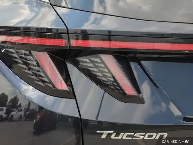 2022 Hyundai Tucson Preferred w/Trend Package AWD | heated fr... in Cars & Trucks in London - Image 12