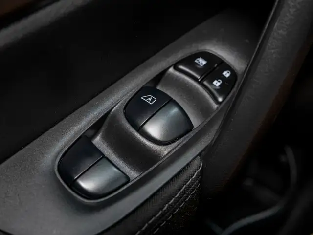 2019 Nissan Qashqai S *CARPLAY* SIÈGES CHAUFF ALERTES BLUETOOTH  in Cars & Trucks in Laurentides - Image 24