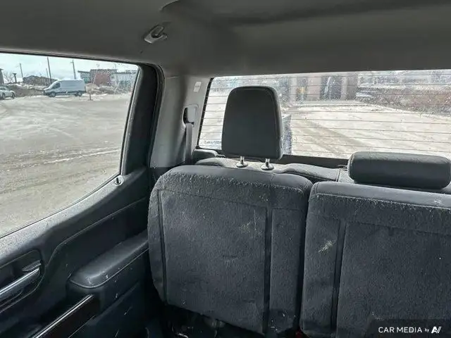 2021 GMC Sierra 1500 Elevation 5.3L Crew Cab | Heated Seats And in Cars & Trucks in Winnipeg - Image 11