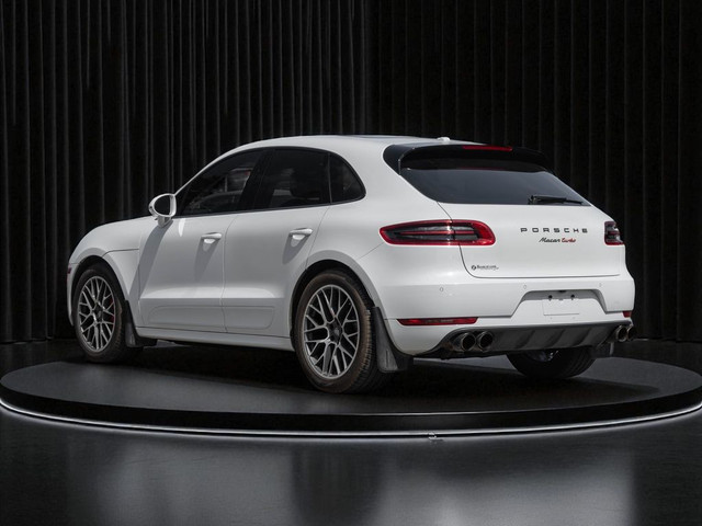 2017 Porsche Macan AWD 4dr Turbo in Cars & Trucks in Calgary - Image 4