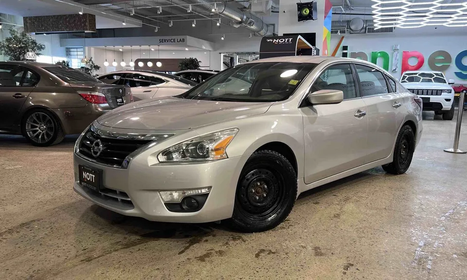 2014 NISSAN ALTIMA 2.5 S - | Low Mileage | Two Sets of Wheels
