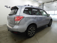 Automatique (AWD), 156,000 km (certifié), Édition "2.0XT Limited w / Tech Pkg", Aileron, Air climati... (image 4)