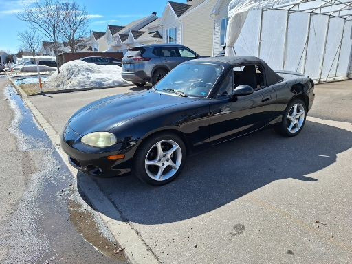 2001 Mazda MX-5 S1 in Cars & Trucks in Québec City