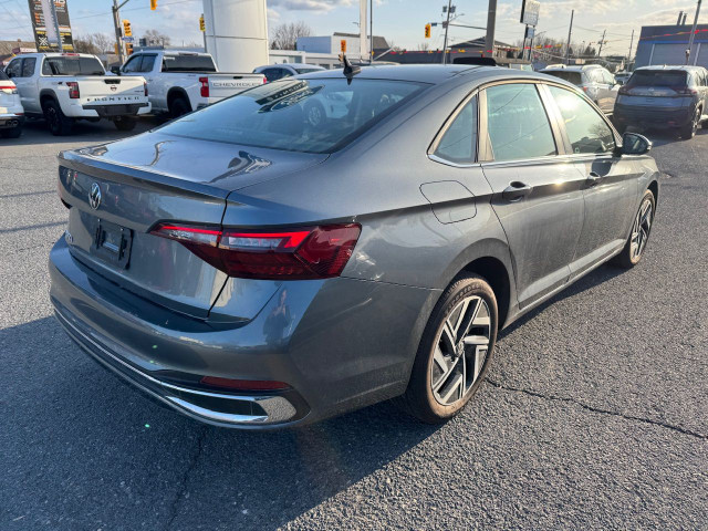 2022 Volkswagen Jetta Highline in Cars & Trucks in Cornwall - Image 3
