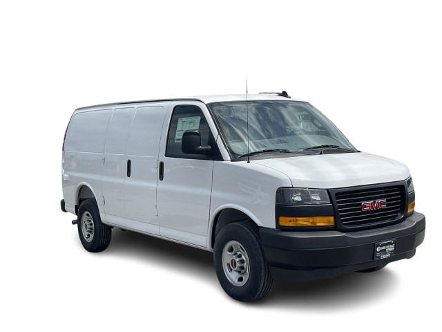 2025 GMC Savana Cargo 2500 WT 135 in Cars & Trucks in City of Montréal - Image 2