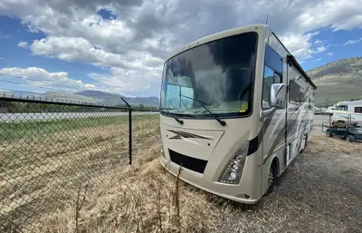 We are looking for good pre owned Rv's to buy or consign!! ***VSA LICENSED BUSINESS** The 2021 Hurri...