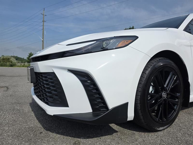 2025 Toyota Camry Hybrid SE Upgrade AWD in Cars & Trucks in Oshawa / Durham Region - Image 4