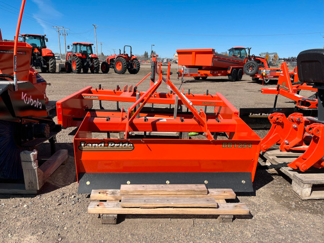 New Land Pride Box Scrapers in Farming Equipment in Prince Albert - Image 2