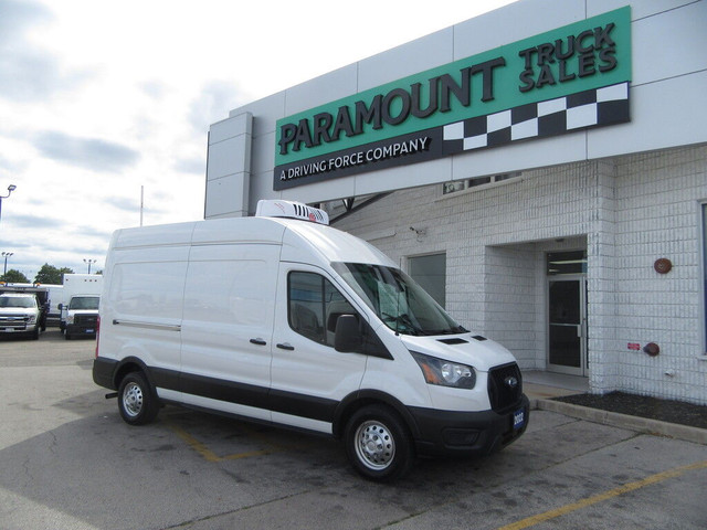 2022 Ford Transit T-250 AWD EXT CARGO VAN WITH NEW REEFER SYSTEM in Cars & Trucks in Oakville / Halton Region