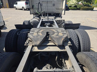 2021 VOLVO VNL84300;Heavy Duty Trucks - CONVENTIONAL W/O SLEEPER Penske Location 632 BELGRAVE WAY DE... (image 5)