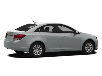 Engine: 4 Cylinder Engine 1.4L/83CI L/100Km City: 8.2 L/100Km Hwy: 5.4 Safety Equipment StabiliTrak,...