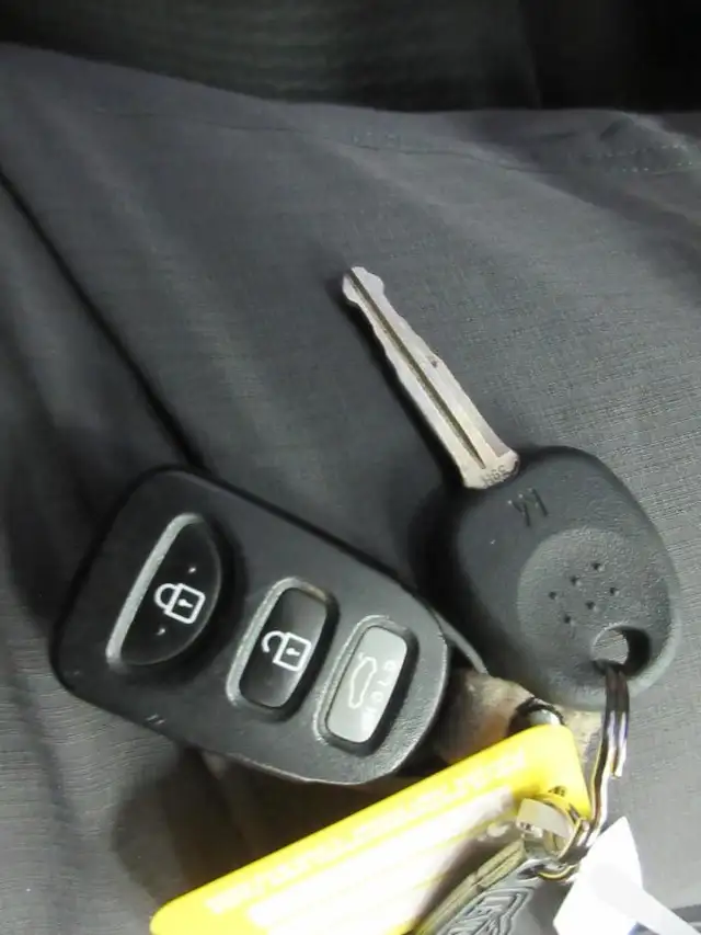 HYUNDAI ELANTRA 2015 SPORT AUTOMATIQUE **77 300 KM **1 PROPRIO** in Cars & Trucks in Lévis - Image 18