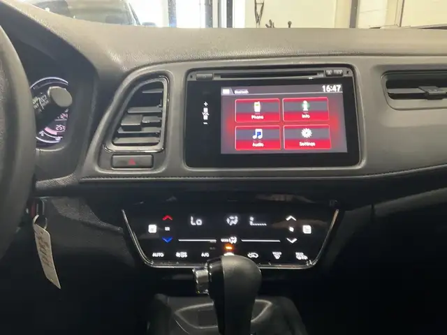 Honda HR-V LX 2RM CVT 2018 à vendre in Cars & Trucks in Laval / North Shore - Image 23