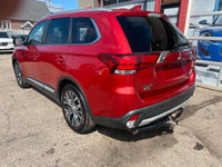 HERE IS A NICE CLEAN ACCIDENT FREE WELL MAINTAINED 7 PASSENGER SUV THAT LOOKS AND DRIVES GREAT AND S... (image 5)