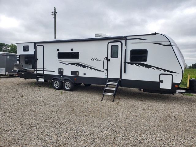  2023 East to West Alta 3150-KBH Rear Bunk House in Travel Trailers & Campers in London