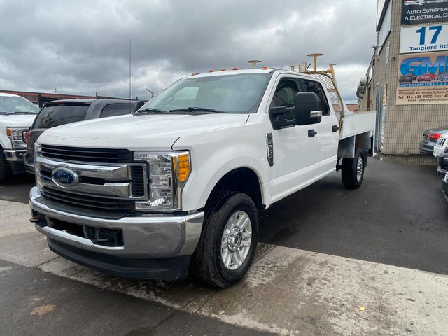  2017 Ford F-350 XLT Crew Cab Flat Bed 4WD 4:30 GEARS in Cars & Trucks in City of Toronto - Image 3