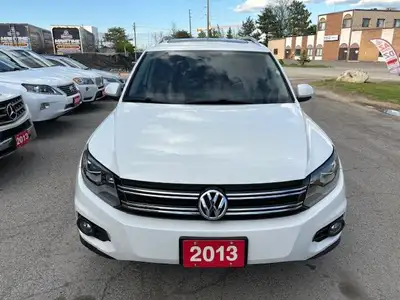 This 2013 Volkswanen Tiguan 4MOTION COMFORTLINE is an Ontario local SUV no accidents carfax report a...