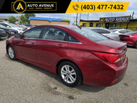 ENJOY A SMOOTH AND EFFICIENT RIDE WITH THE 2014 HYUNDAI SONATA 4DR SDN 2.4L AUTO GLS! THIS MID-SIZE... (image 2)