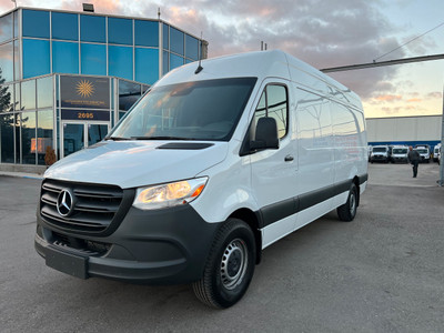 2022 Mercedes-Benz Sprinter Cargo Van Mercedes Benz Sprinter 250