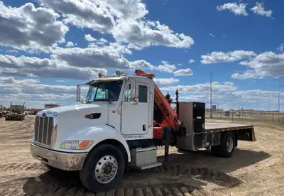 PRICE DROP *2007 Peterbilt 335 Boom Truck/ Deck Truck C7 Cat engine 190hp NEW 6 Speed transmission 6...