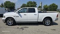 Looking for a rugged yet refined pickup that's ready to tackle any adventure? Feast your eyes on thi... (image 2)
