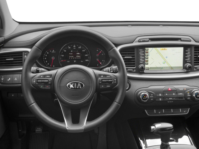 2016 Kia Sorento in Cars & Trucks in Grande Prairie - Image 4
