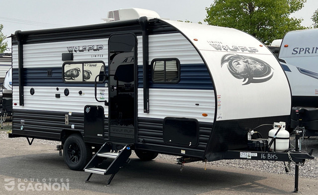 2023 Wolf Pup 16 BHS Roulotte de voyage in Travel Trailers & Campers in Laval / North Shore