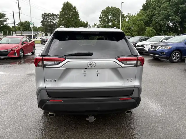 Toyota RAV4 XLE 2022 AWD - BAS MILLAGE - in Cars & Trucks in Québec City - Image 9