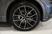 Traction intégrale Audi quattro / Daytona grey /S-Line / Black Optics / Jantes de 22 pouces / Toit o... (image 5)