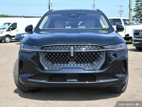 Sunroof, Cooled Seats, Premium Audio, Navigation, Wireless Charging, Heated Steering Wheel, Power Li... (image 1)