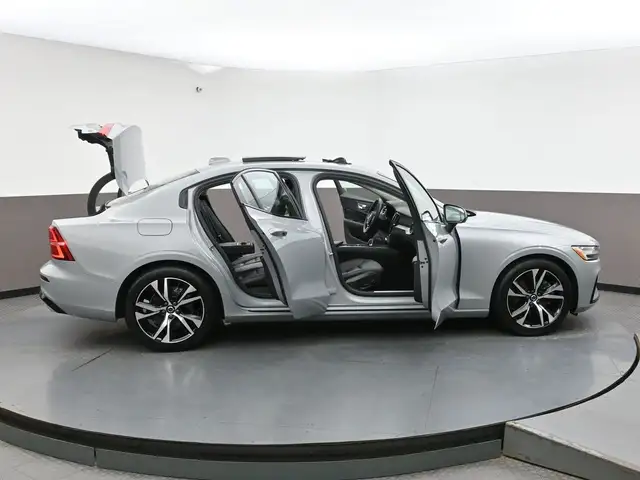 2024 Volvo S60 B5 B5 CORE SUNROOF, NAVIGATION, HEATED POWER SEAT in Cars & Trucks in City of Halifax - Image 41